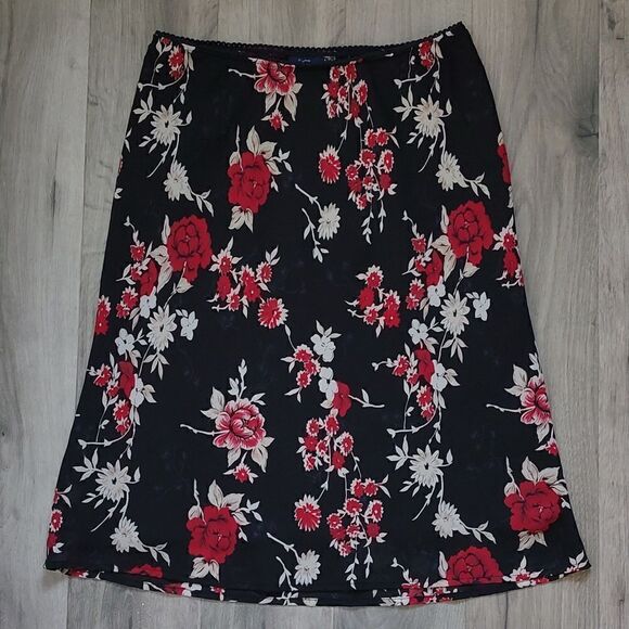Reitmans Size 11 Polyester Lined Lightweight Floral Skirt - Picture 1 of 6